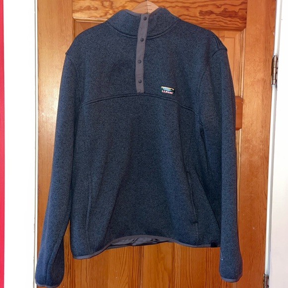 L.L. Bean Fleece Pullover - Picture 1 of 2